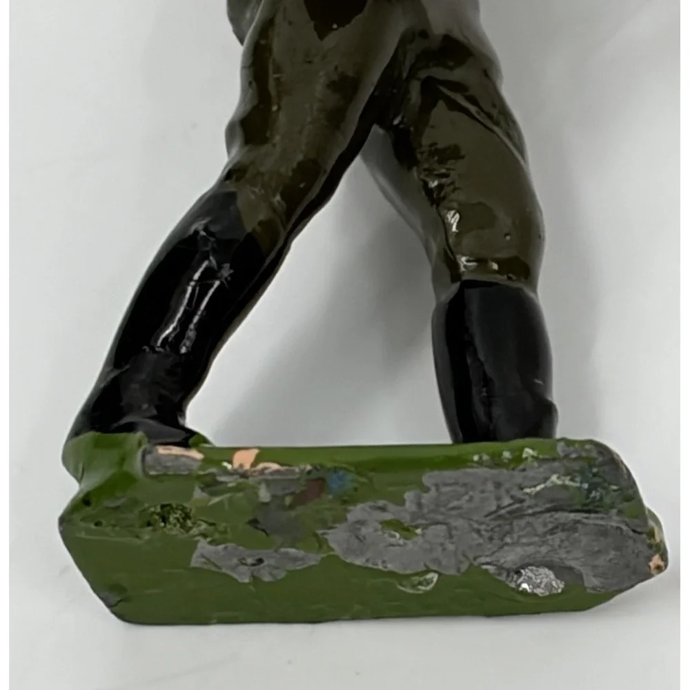 Britains LTD Toy Soldier 2032 Red Army Infantry Soldiers on Parade Moveable Arms